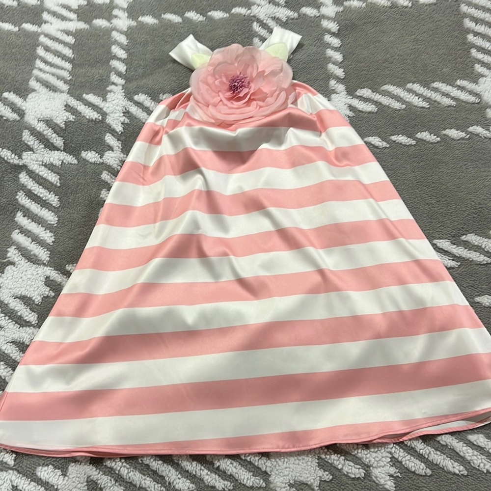 Like New girl’s Blue Pearl striped silky tank dress with large flower. Gorgeous